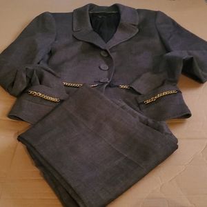 Stunning blazer and pant suit from anne klein